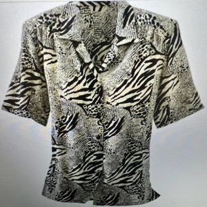 Donnkenny Animal print Blouse 3 X  short sleeves